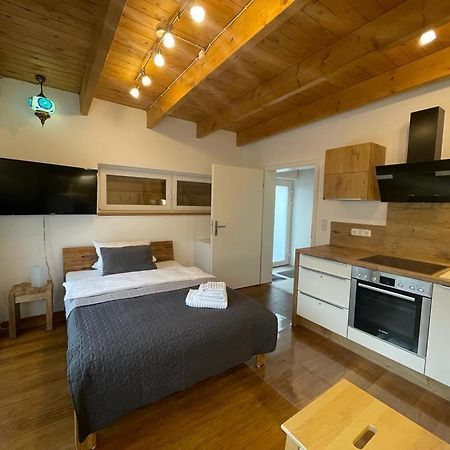 Ferienwohnung Im Stadtzentrum Von Bernau - Komfortable Wohnung Mit 2 Zimmern, Bad, Spuelmaschine, Waschmaschine, Komplette Kueche, Wlan, Terrasse, Ruhige Lage Bernau bei Berlin Exteriér fotografie
