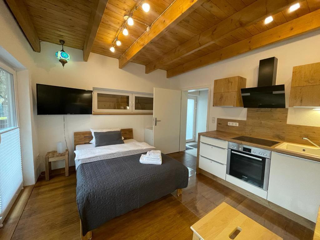 Ferienwohnung Im Stadtzentrum Von Bernau - Komfortable Wohnung Mit 2 Zimmern, Bad, Spuelmaschine, Waschmaschine, Komplette Kueche, Wlan, Terrasse, Ruhige Lage Bernau bei Berlin Exteriér fotografie