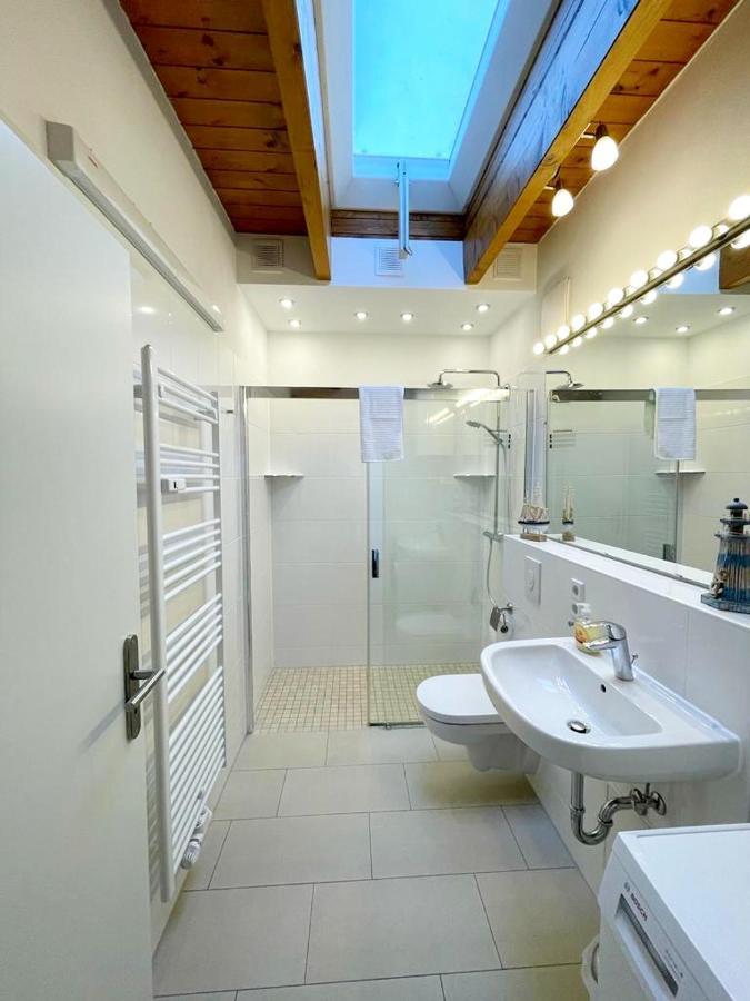 Ferienwohnung Im Stadtzentrum Von Bernau - Komfortable Wohnung Mit 2 Zimmern, Bad, Spuelmaschine, Waschmaschine, Komplette Kueche, Wlan, Terrasse, Ruhige Lage Bernau bei Berlin Exteriér fotografie
