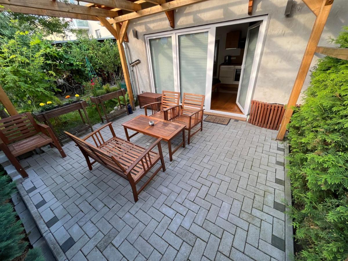 Ferienwohnung Im Stadtzentrum Von Bernau - Komfortable Wohnung Mit 2 Zimmern, Bad, Spuelmaschine, Waschmaschine, Komplette Kueche, Wlan, Terrasse, Ruhige Lage Bernau bei Berlin Exteriér fotografie